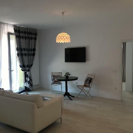 Apartament Premium Lägenhet Braşov Exteriör bild