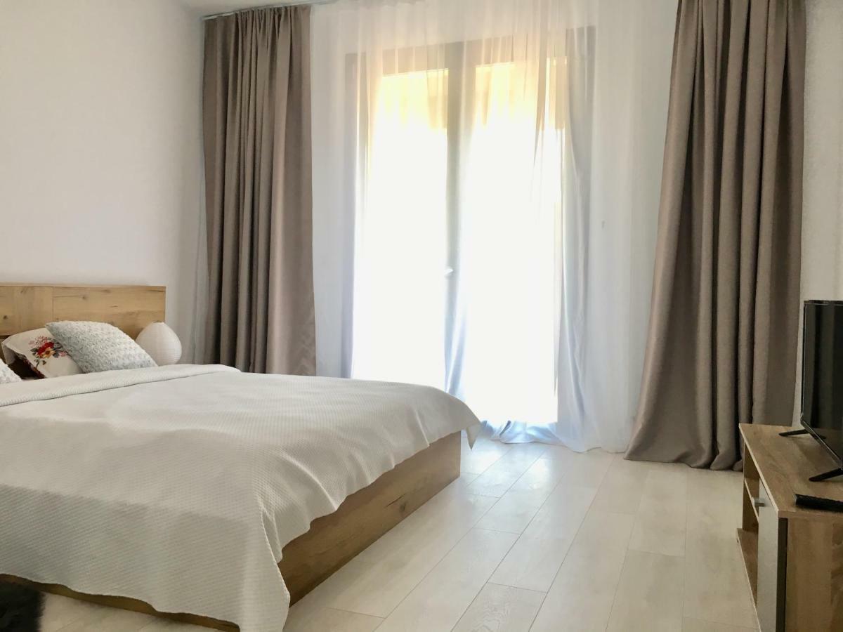 Apartament Premium Lägenhet Braşov Exteriör bild