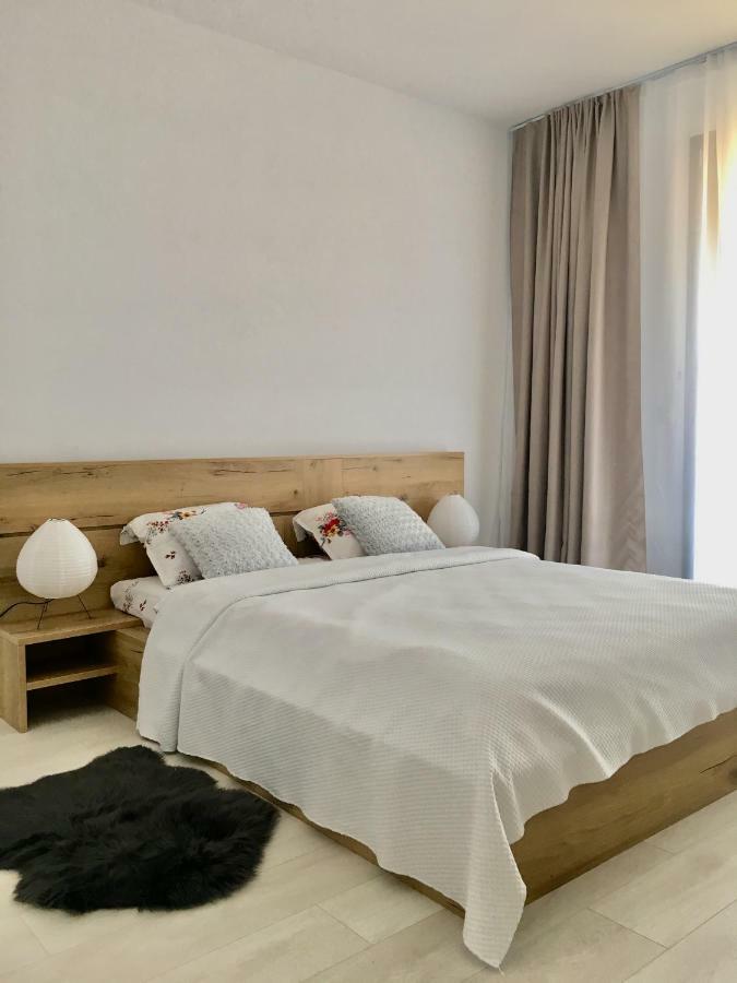 Apartament Premium Lägenhet Braşov Exteriör bild